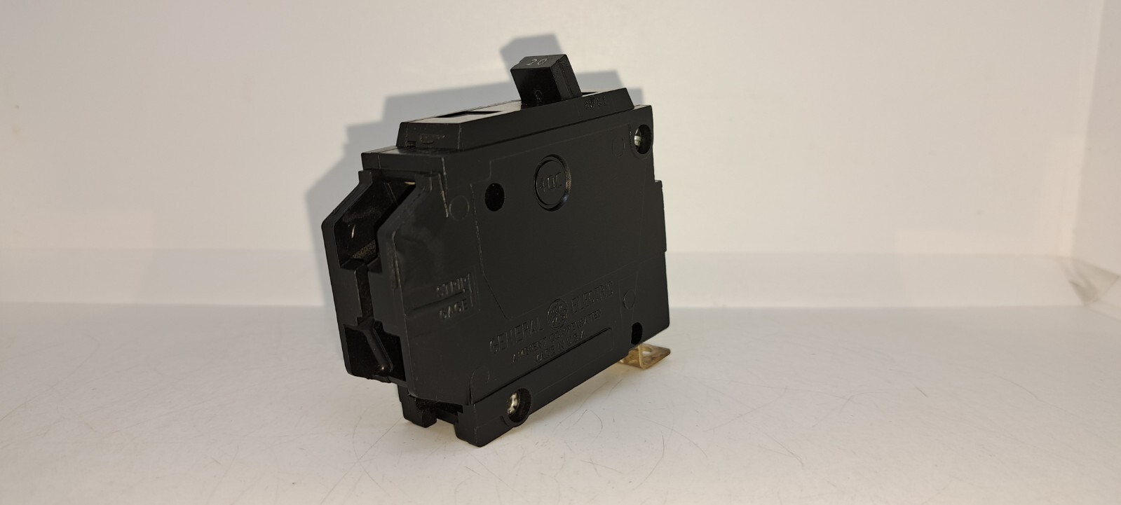 GE GENERAL ELECTRIC TQB1120 20 AMP 1 POLE 120/240V Bolt-on Circuit Breaker