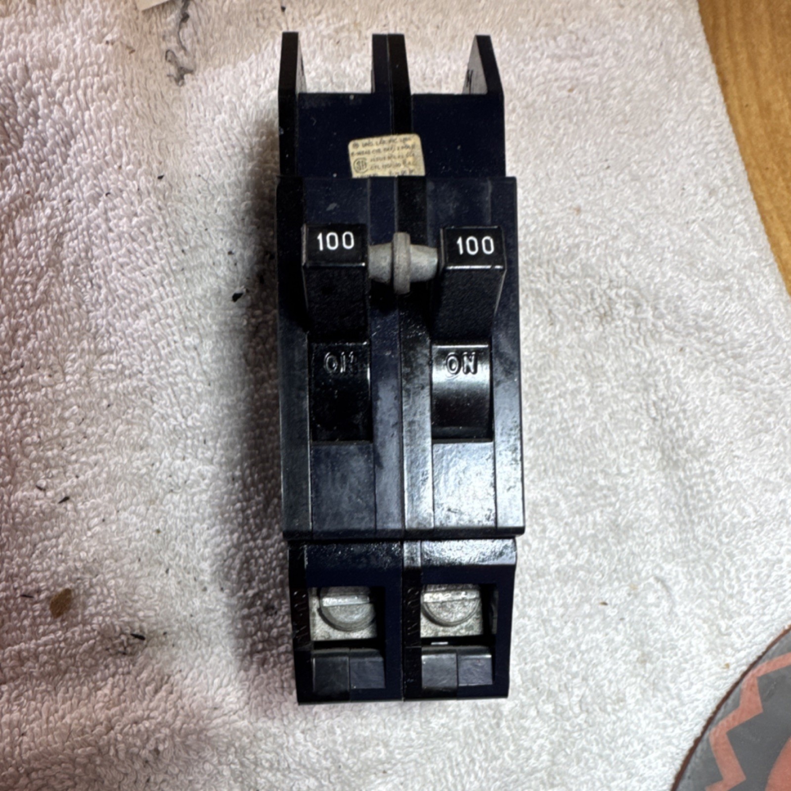 Zinsco Q 100A 2-Pole Circuit Breaker 40°C Thermal Overload Protection