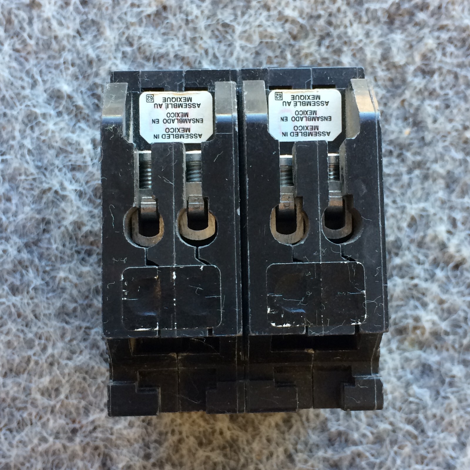 Square D HOMT2020230CP Square D Homeline Double Pole HOMT2020230 CP Warranty
