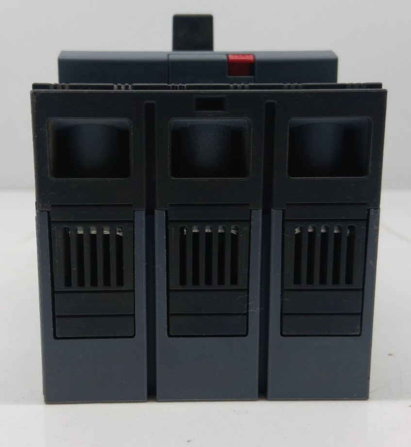 SIEMENS 3VT1 3 POLE 40 AMPS CIRCUIT BREAKER 3VT1704-2DA36-0AA0