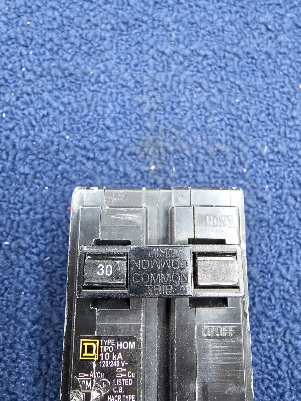 Square D DP-4075: HOM 10KA 120/240V 50/60Hz 2-Pole 30A Circuit Breaker