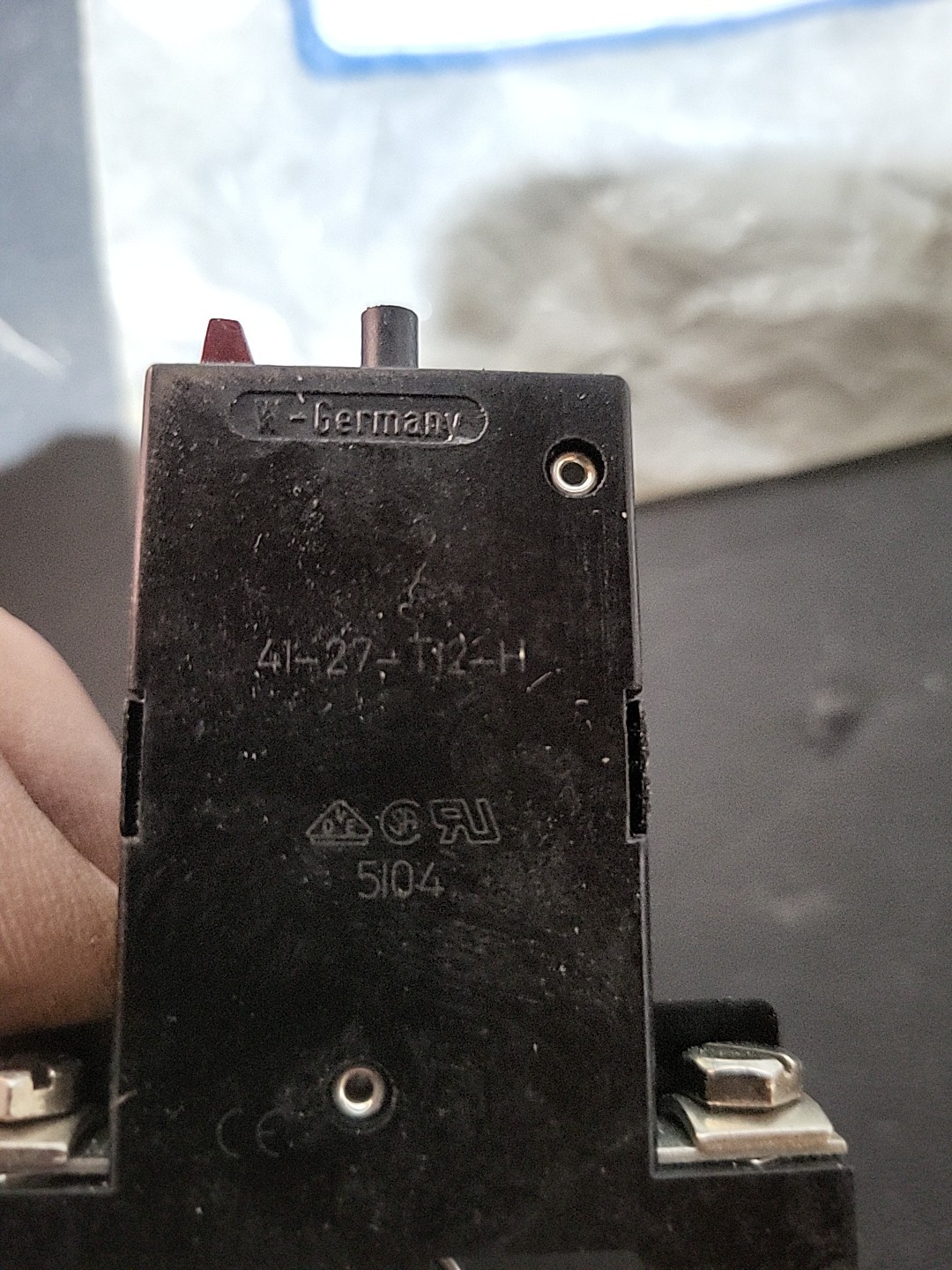ETA 41 27-T12-H-6A THERMAL OVERCURRENT CIRCUIT BREAKER DC 28V