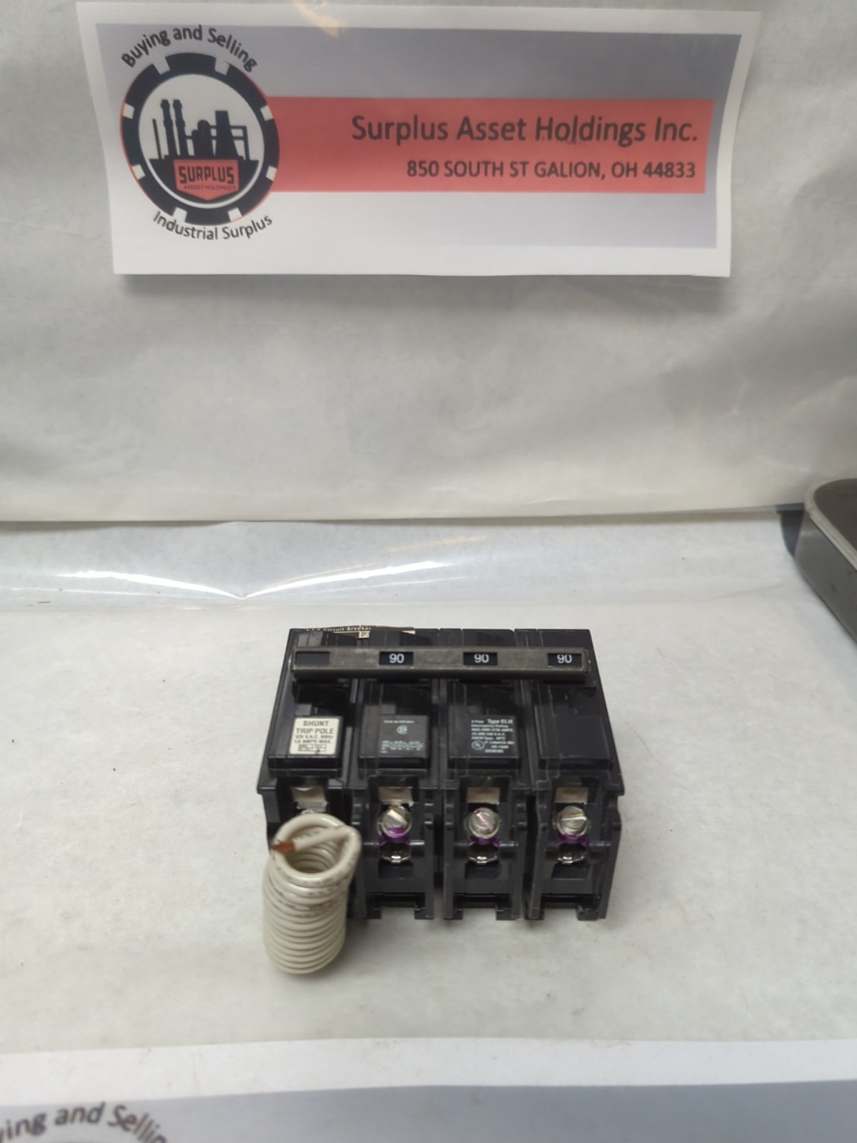 I.T.E. SIEMENS,BLH390,CIRCUIT BREAKER 90 AMP 3-POLE WITH SHUNT TRIP PRE-OWNED