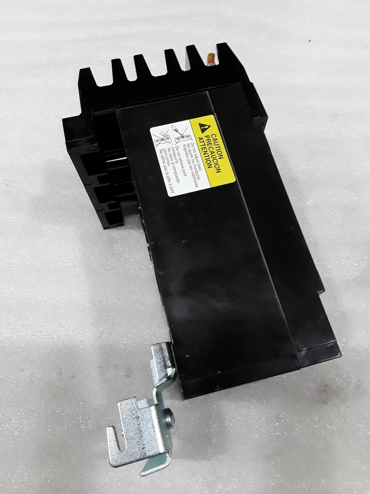 QDA32100 SQD 3POLE 100AMP 240V NEW