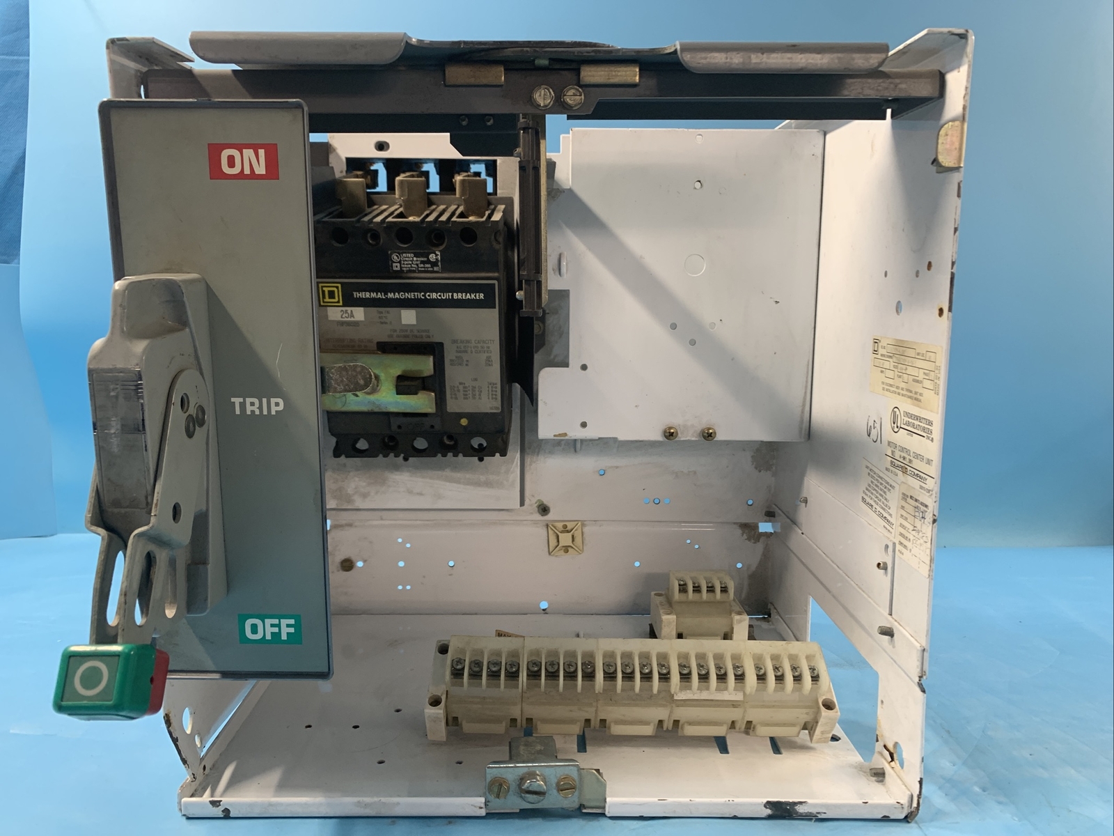 SQUARE D MCC MODEL 6 14IN BREAKER FEEDER BUCKET W/ FHP36025 25A CIRCUIT BREAKER