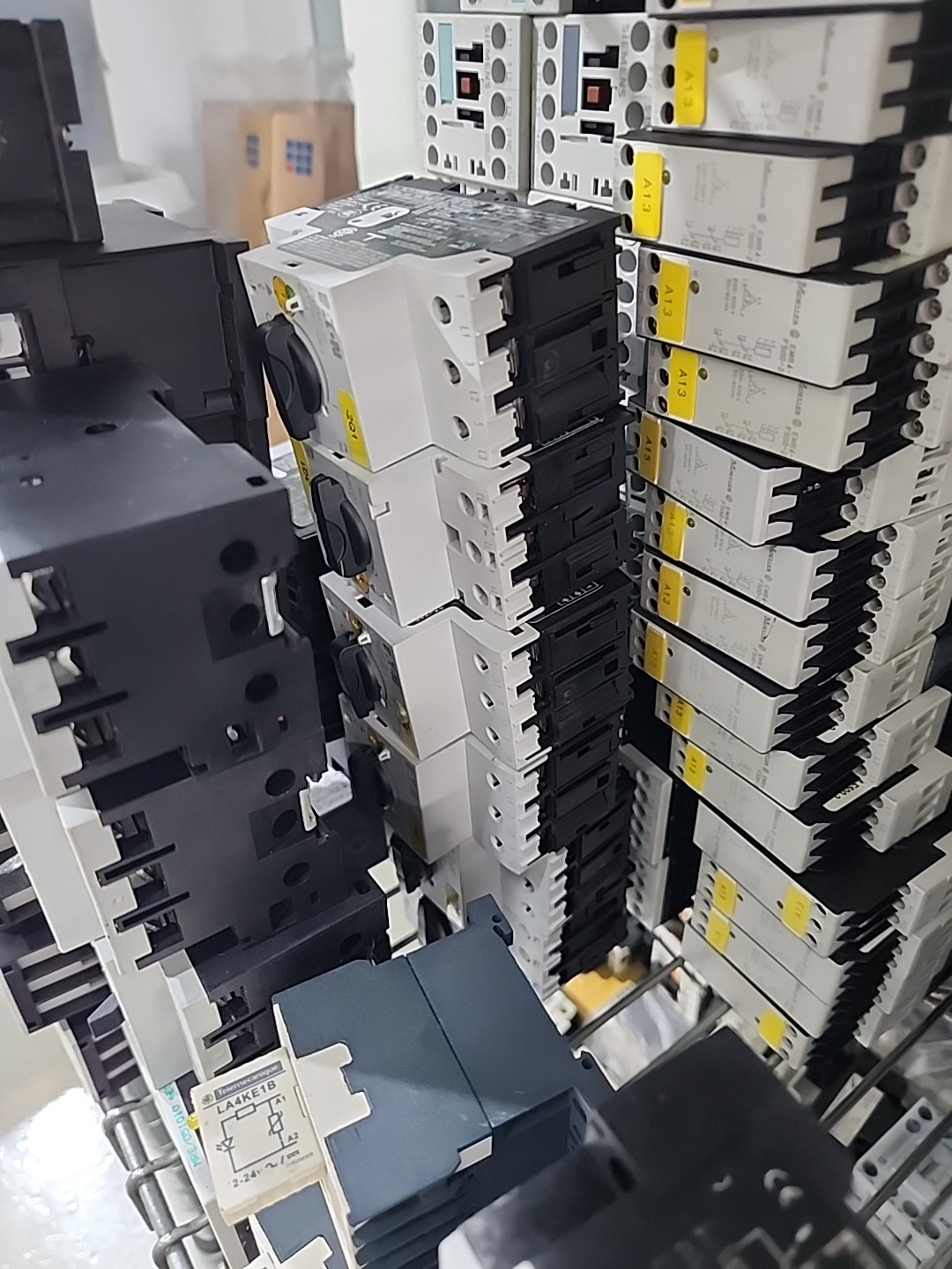 Eaton PKZM0-25 XTPR025BC1 Motor Protective Circuit Breaker 25a 10 Units Avail