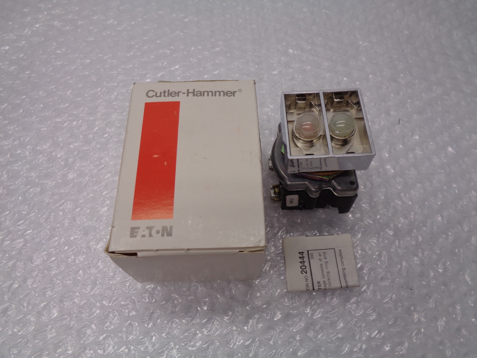 CUTLER HAMMER C960112 SER.B1 INDICATOR LIGHT NSMP