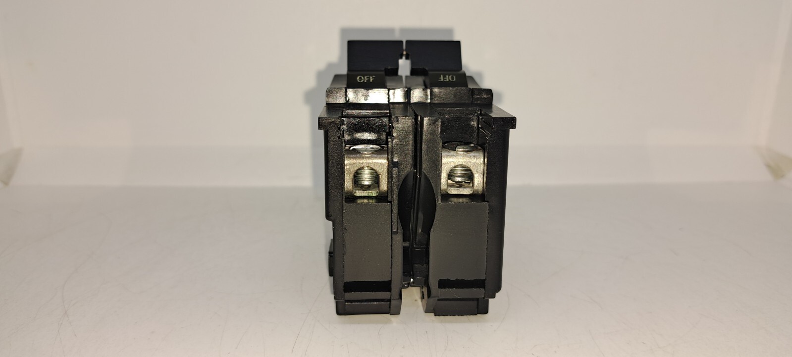 FPE NA220 2 Pole 20 Amp 120/240V Circuit Breaker Red Handle