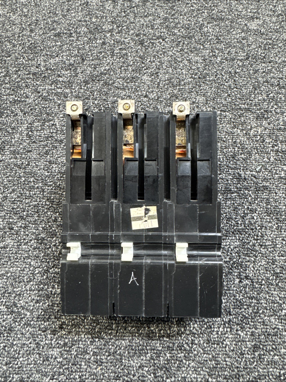 SQUARE D QOB3125VH 3P 125 AMP 22KAIC RATED CIRCUIT BREAKER