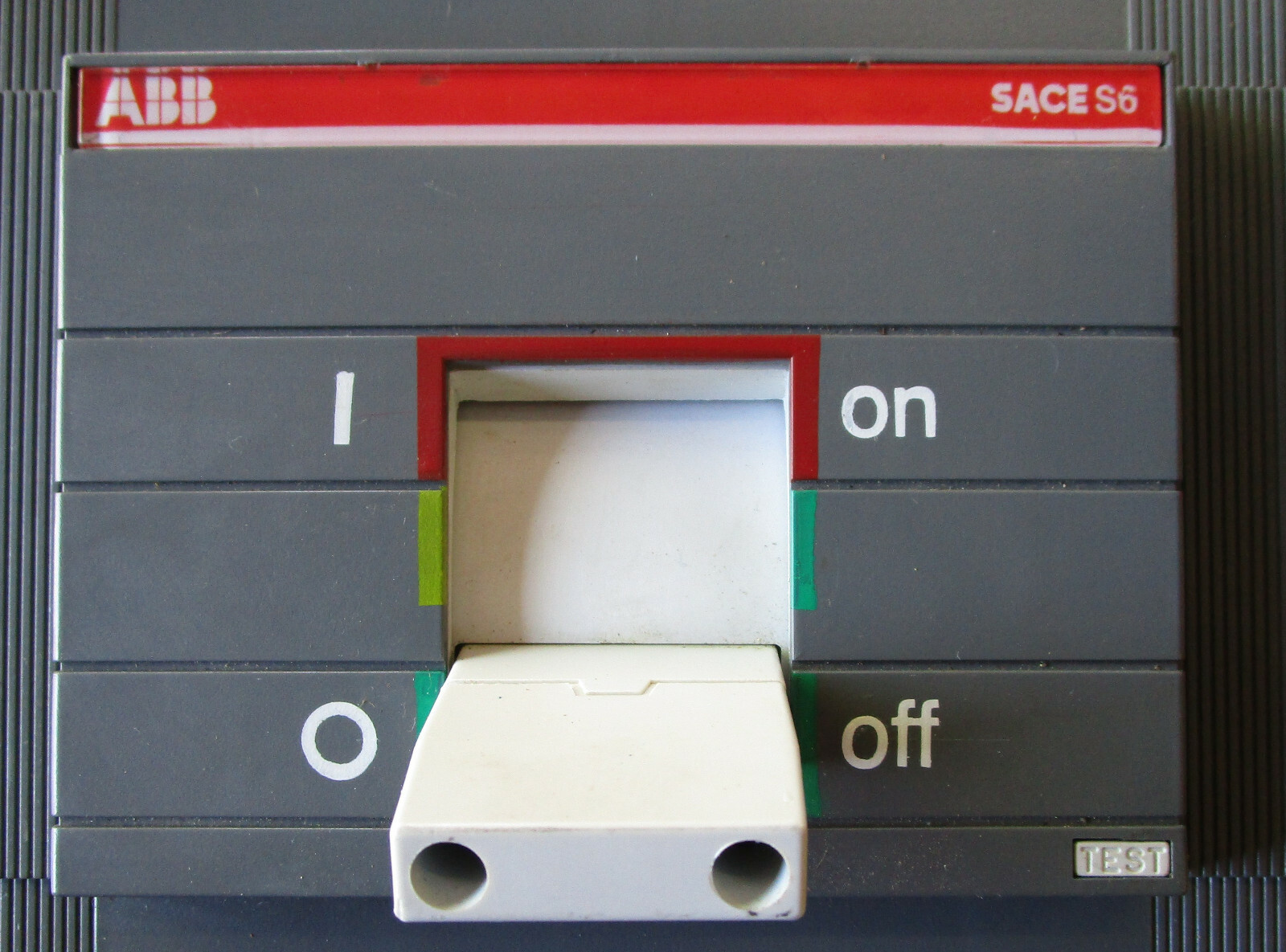 ABB S6N SACE S6 4 Pole Molded Case Switch 800 Amps 600VAC Used Take Out W2