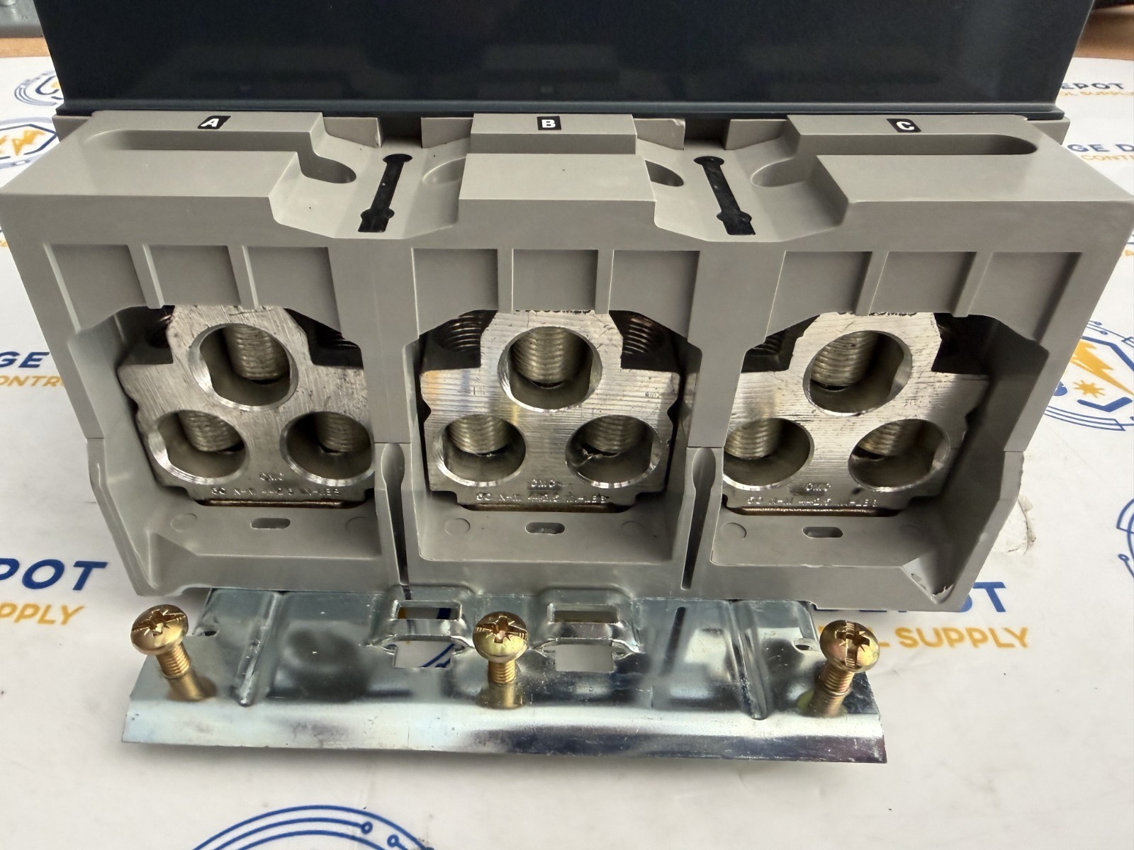 *Flaw* Square D PJA36080U33A/PJA36080U33ALC 800V 600V 3P I-line Circuit Breaker