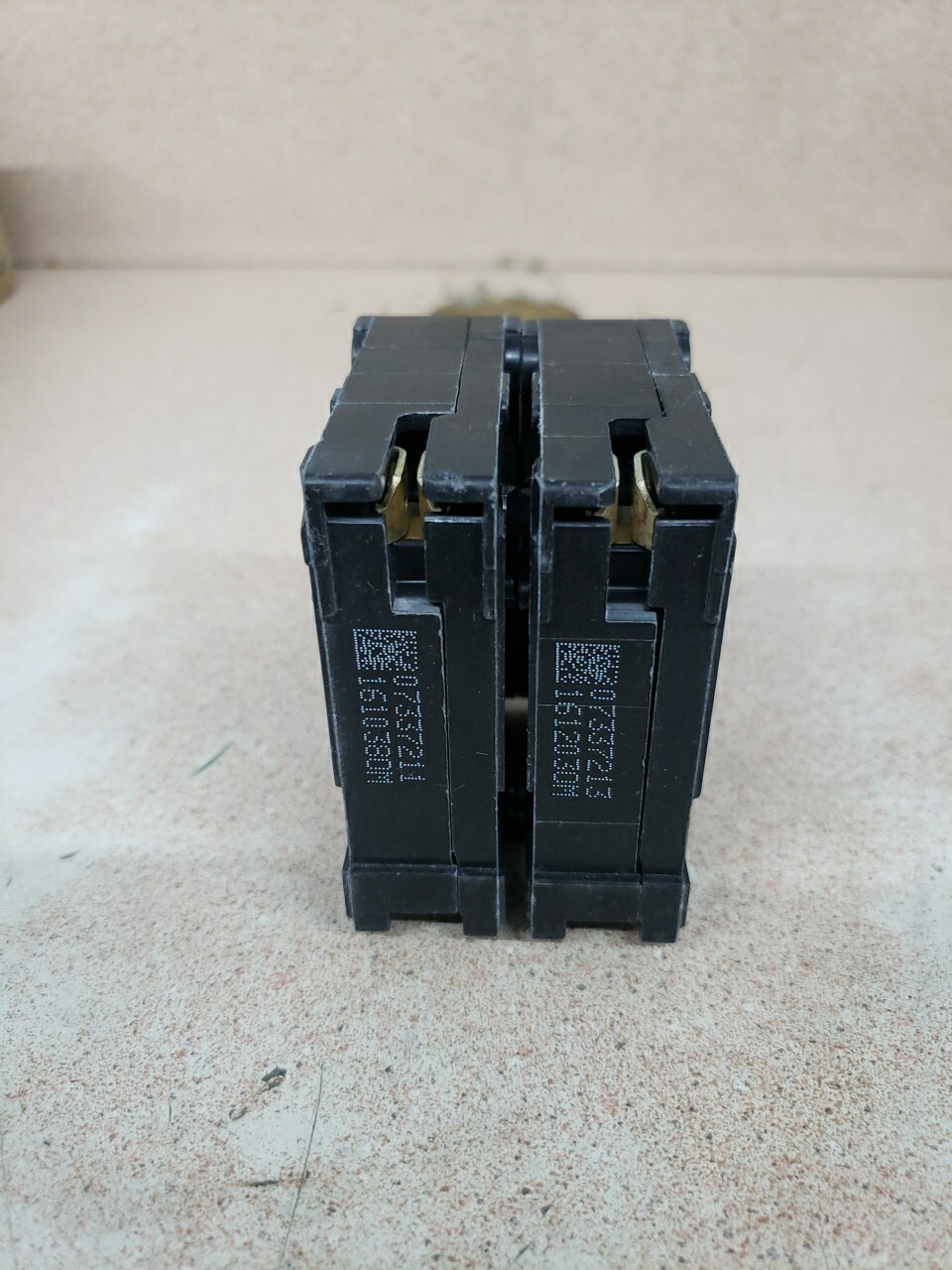 1) New! Siemens Q215 15A, 120/240V, 2 Pole Circuit Breaker