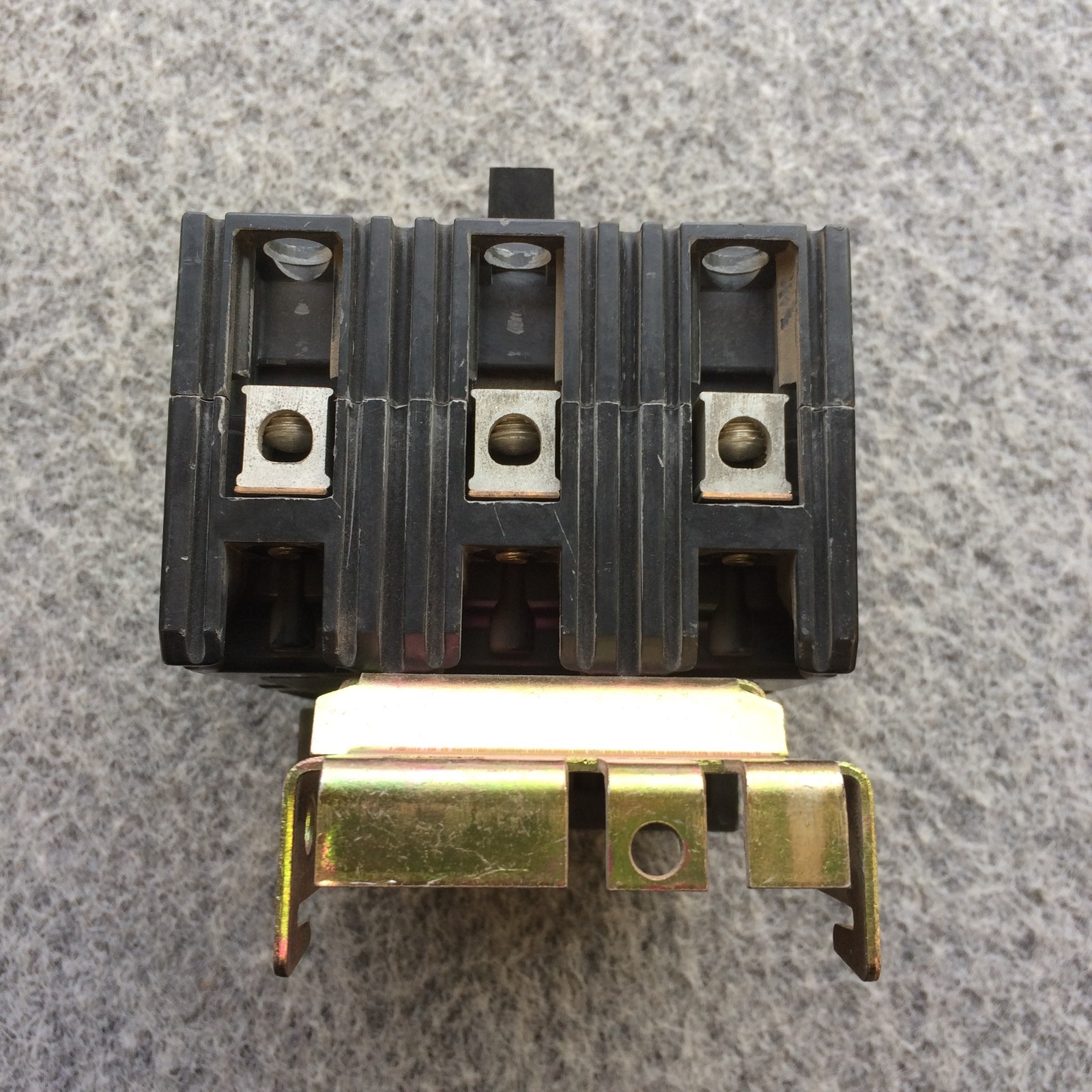 NEW TAKEOUT Square D FC34060 Circuit Breaker 60 Amp 3 Pole 480 Vac