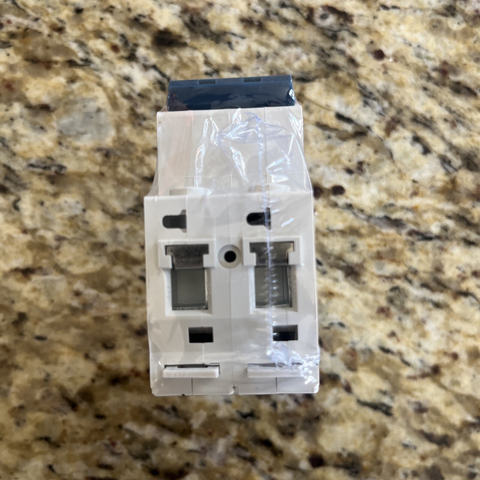Chtaixi Circuit Breaker – DZ47N-63 C63 120/240v 50/60hz 2 Pole – Sealed (85)