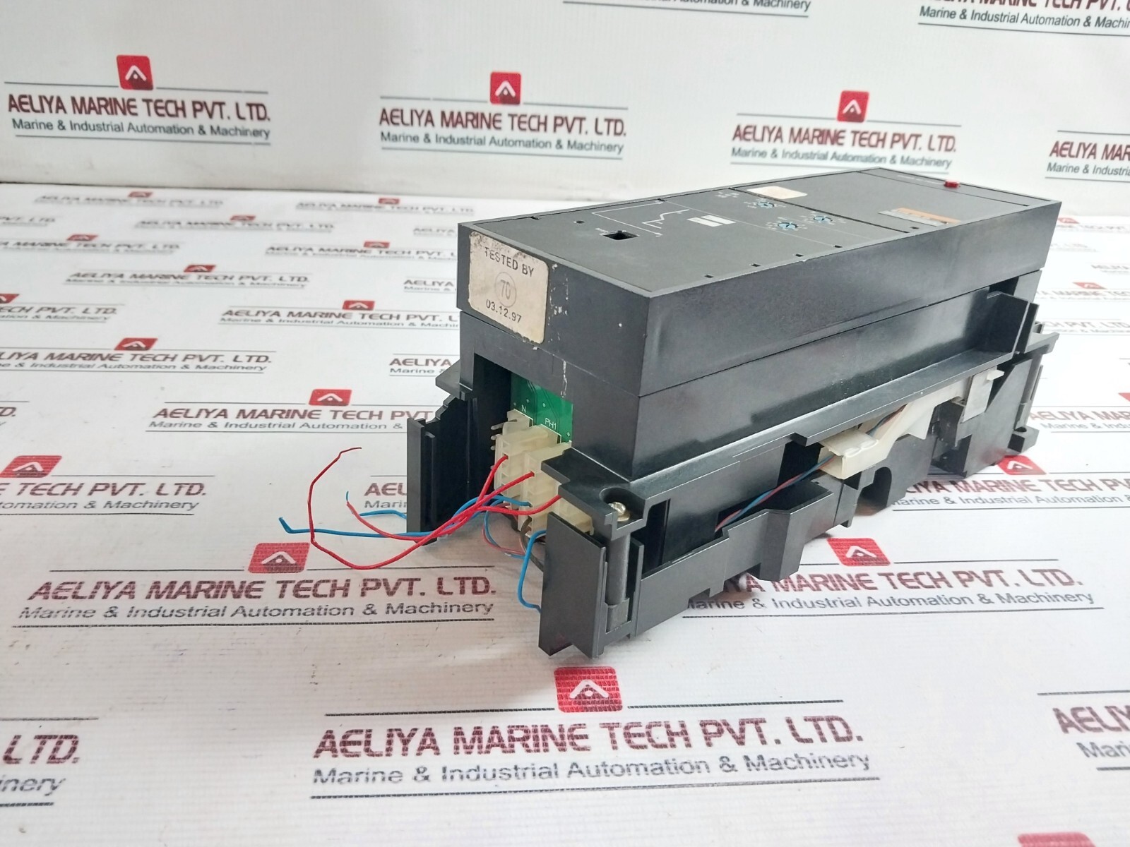 MERLIN GERIN STR 28 D Circuit Breaker 1073021B 24VDC 1250A