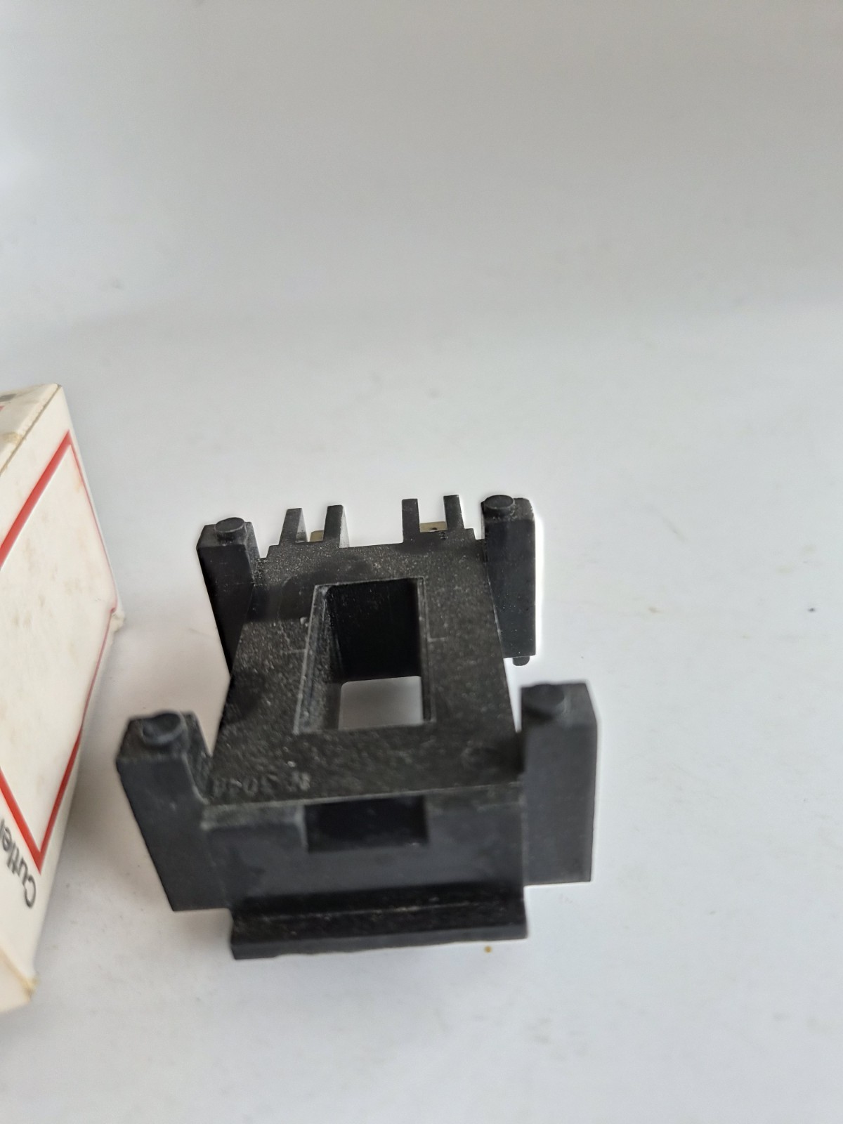 9-2669-6 Eaton 24VAC MAGNETIC COIL for 2-4 Pole Motor Control Contactors Starter