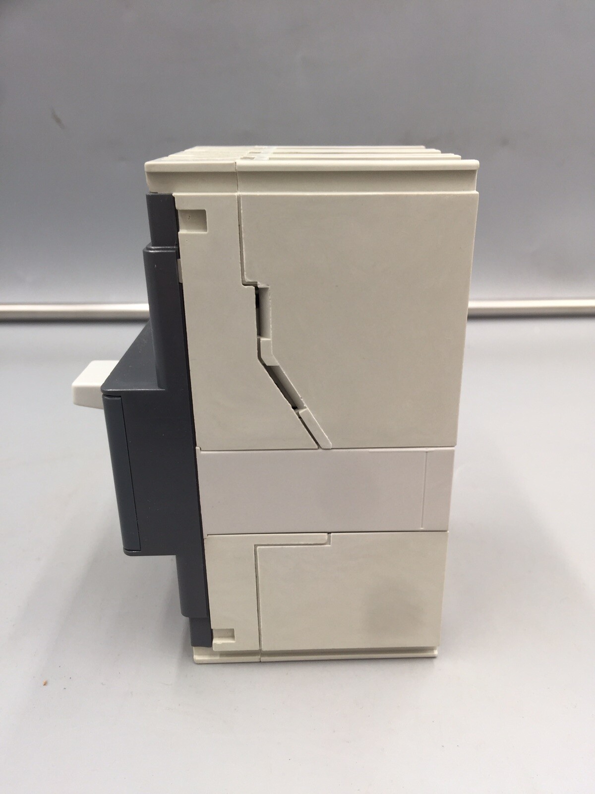 HOUSTON STOCK NEW ABB T1N100TL SACE TMAX T1N 100A 600V FREE 2 DAY AIR BUY NOW