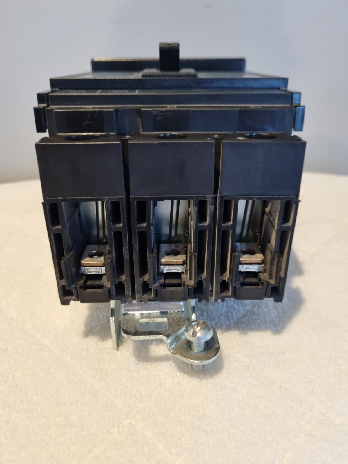 Schneider Square D I-Line Breaker HJA36100 100 Amp 600 Volt 3 Pole NO Lug Kit