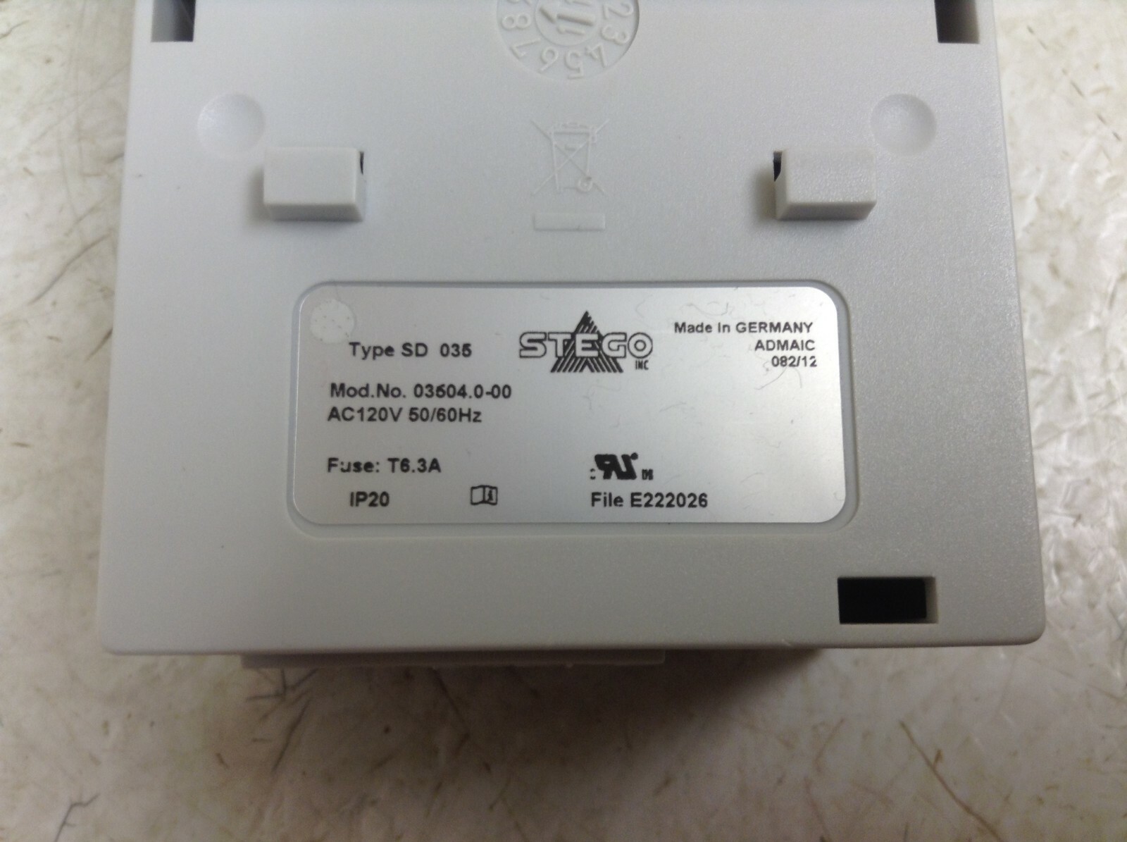 Stego SD 035 Din Rail Receptacle Outlet 120 VAC 03504.0-00 SD035 (TSC)