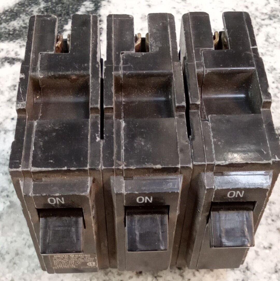 GE/BREAKER/ THQL32030/ 30A/ 3 P/THQL/ GROVE/MISS HAND& SCREW/USE(L167