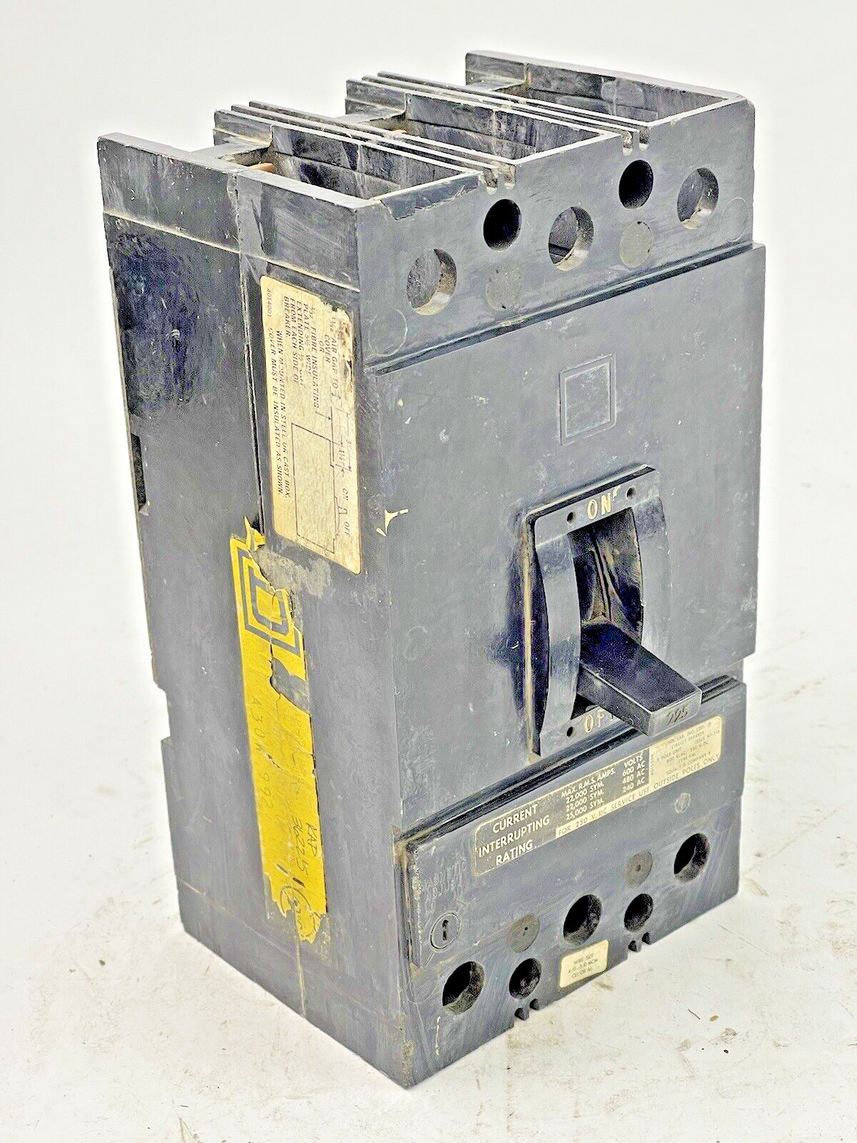 SQUARE D – KAP-36225 – CIRCUIT BREAKER – 225 AMP, 3 POLE, 600 VAC