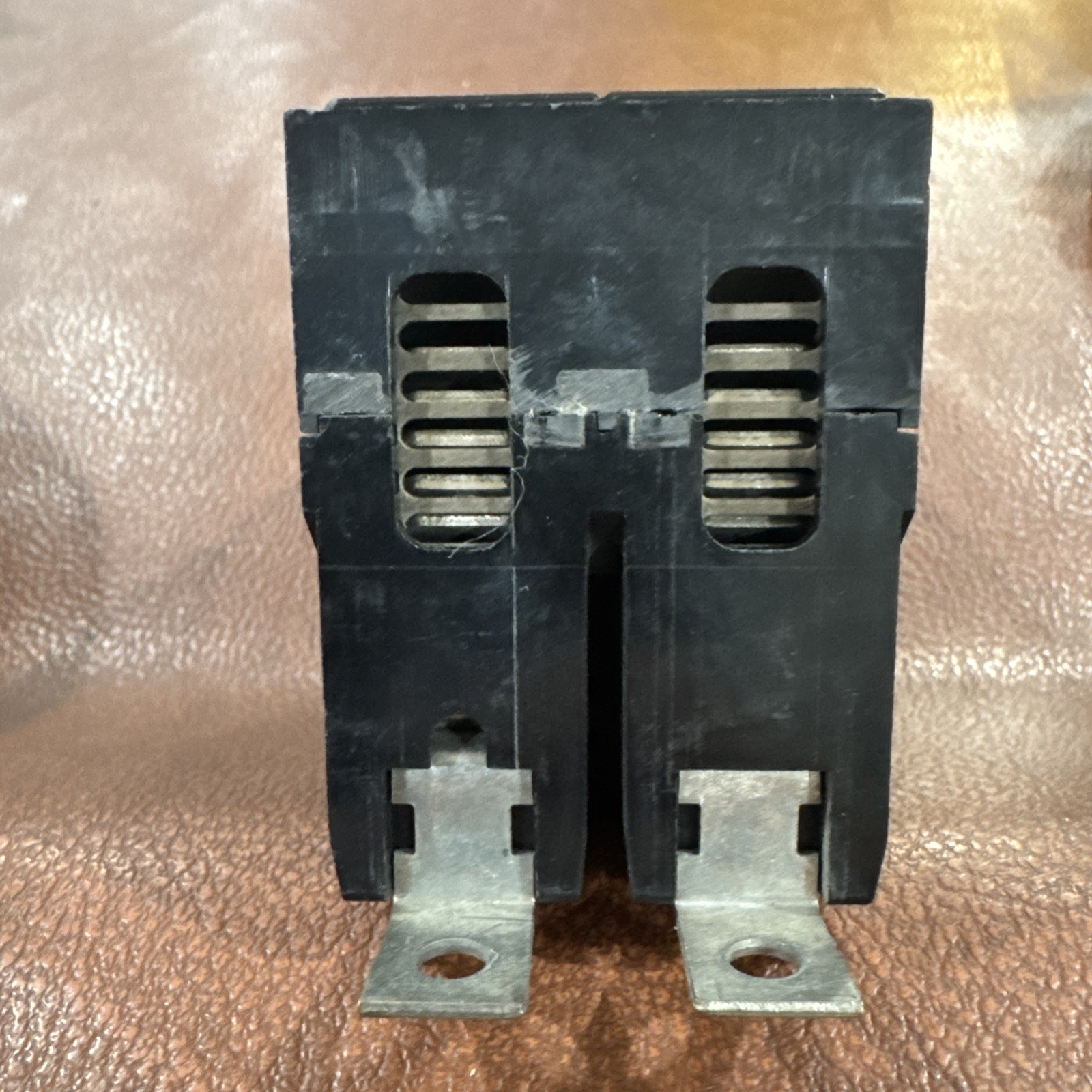 Westinghouse GHB2020 20A 2P Circuit Breaker 277/480 VAC GHB 20 Amp 2 Pole HACR