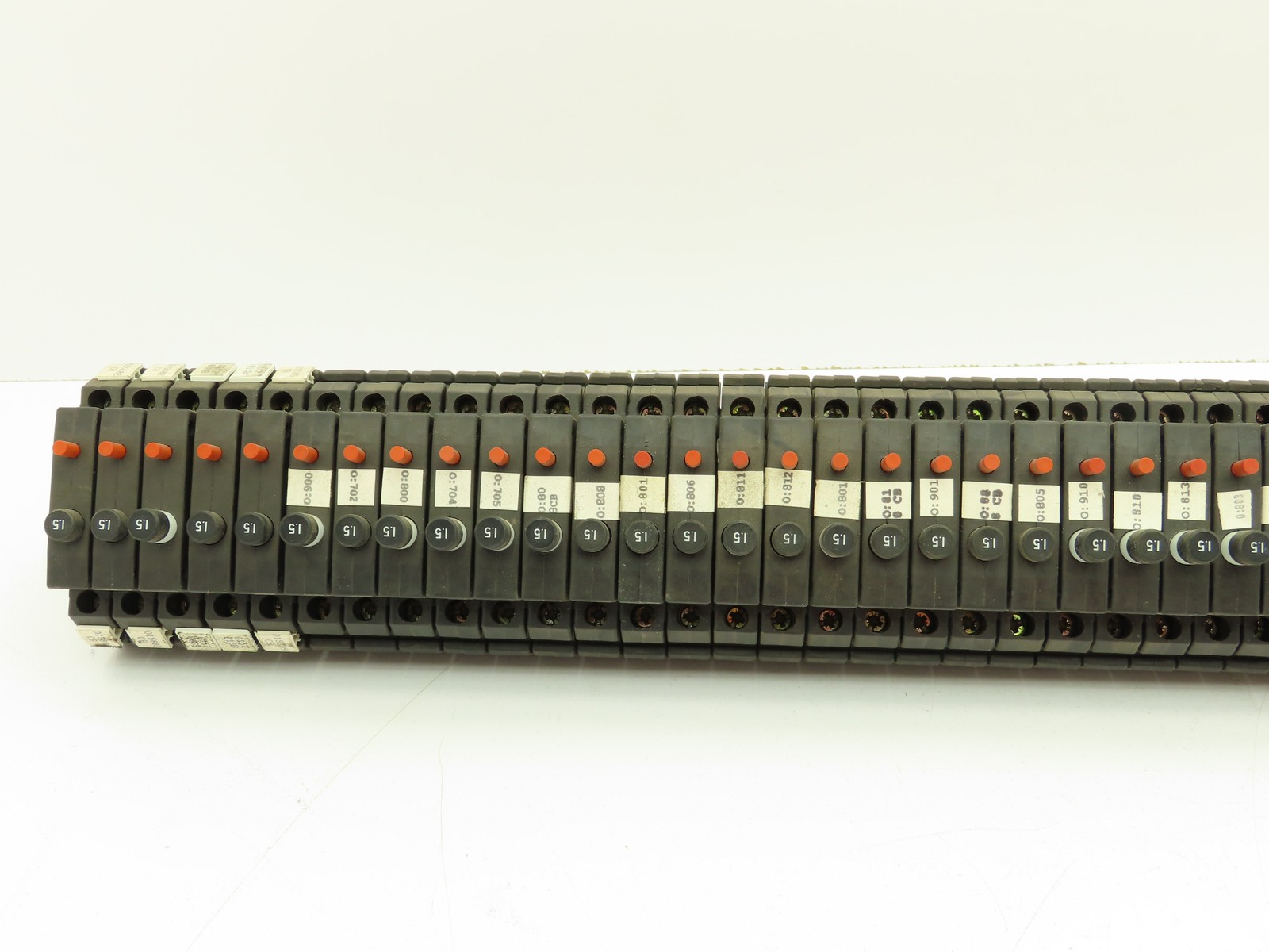 Allen Bradley 1492-GH015 Din Rail 1.5A Circuit Breaker Ser B 250V Lot of 69