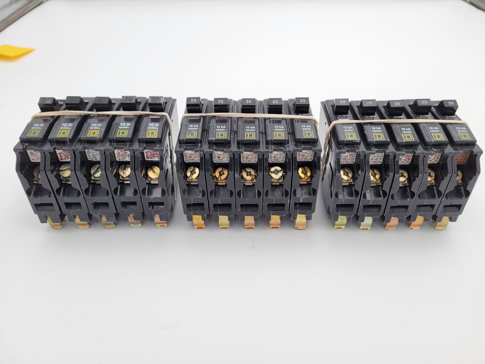 Square D QOB120 20A 1-Pole Bolt On Circuit Breakers Type QOB (Lot of 5) USED