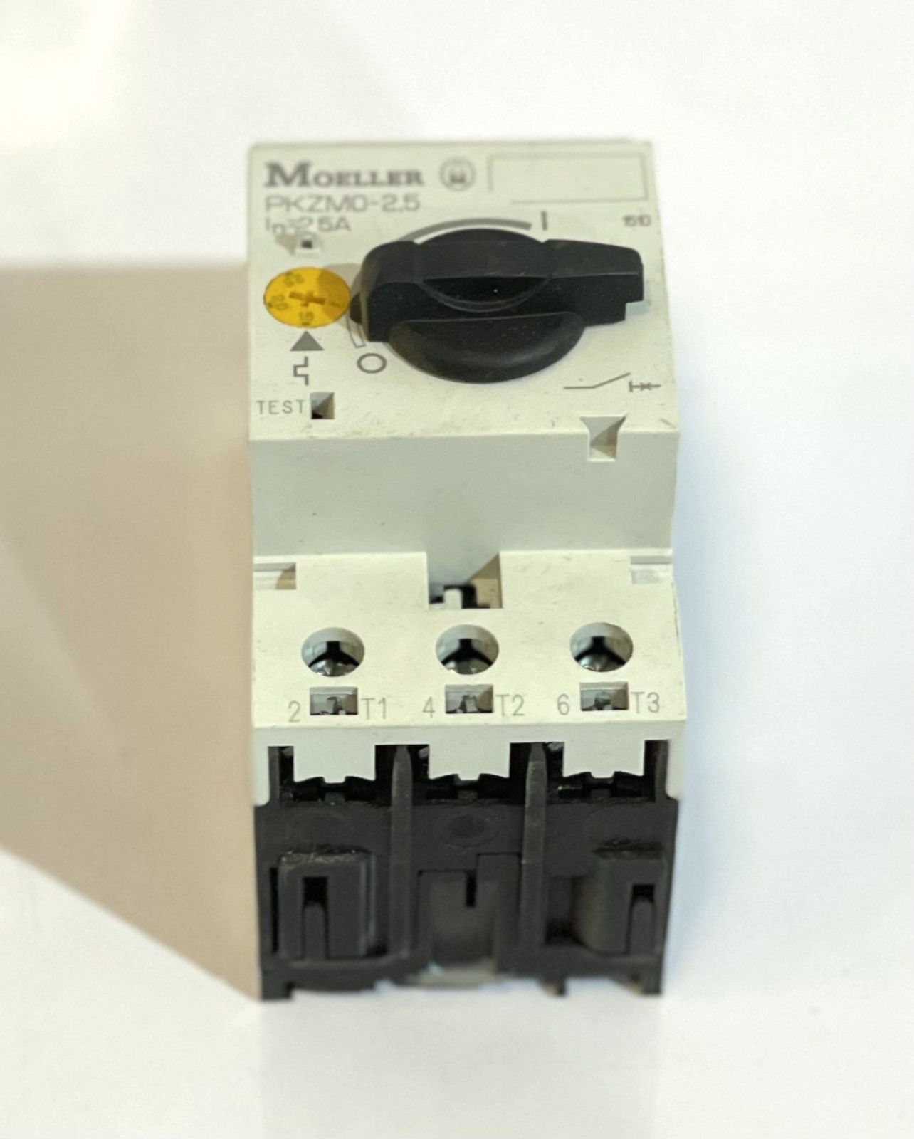 MOELLER PKZM0-2.5 MOTOR PROTECTION CIRCUIT BREAKER RANGE 1.6-2.5AMP FAST SHIP