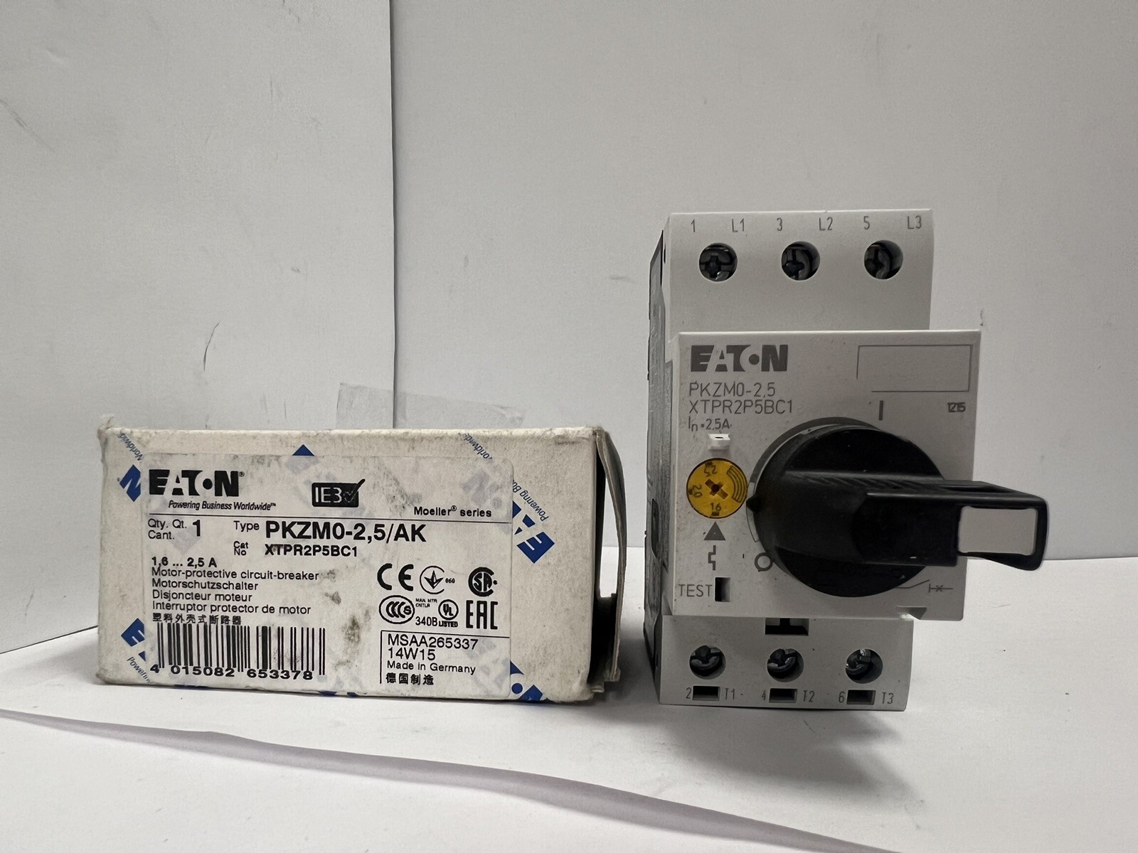 (1) NEW Eaton PKZM0-2,5 /AK XTPR2P5BC1 Motor-Protective Circuit-Breaker