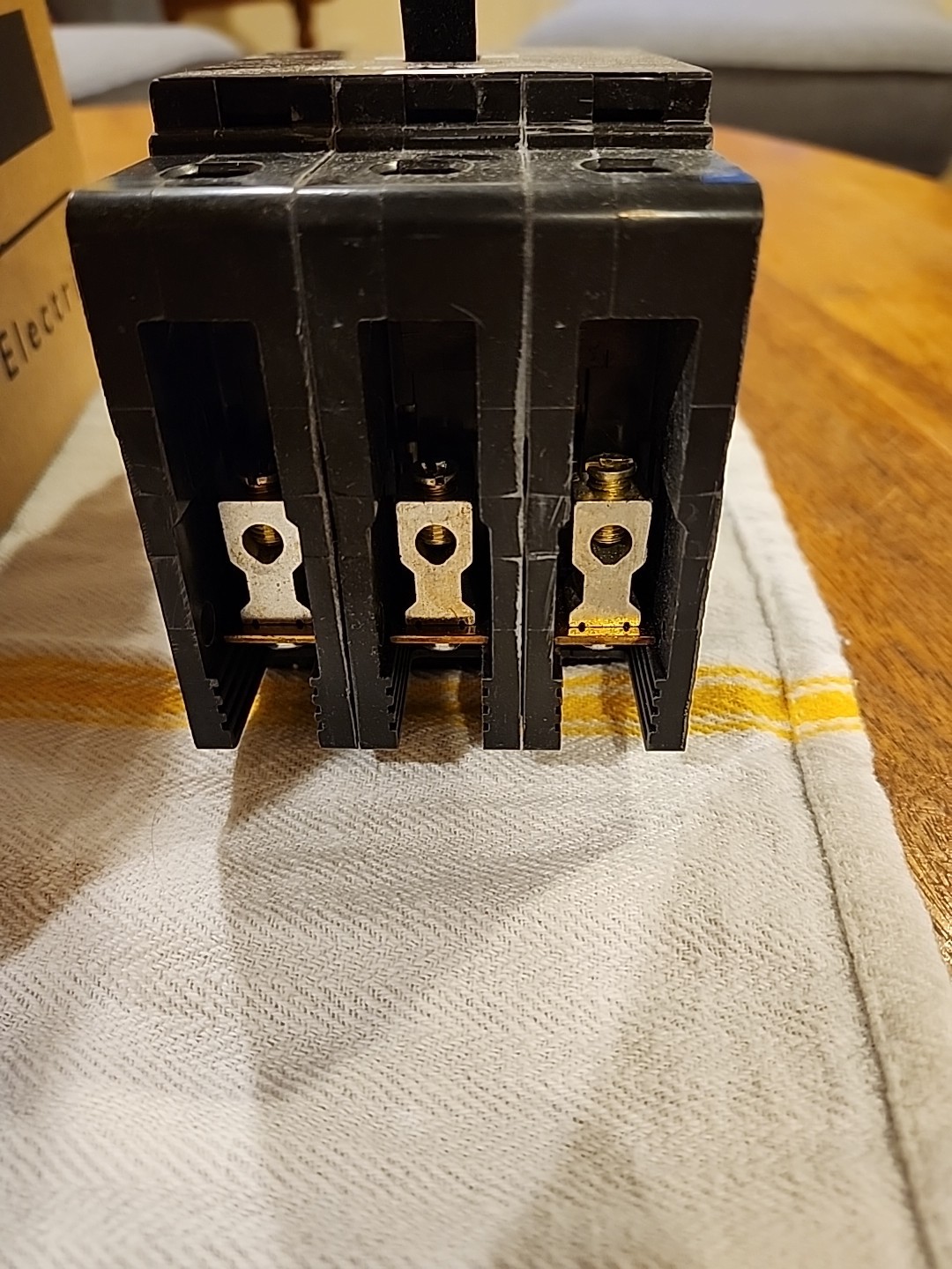 Square D – EDB34025 – Mini Circuit Breaker, E-Frame, 25A, 3 Pole