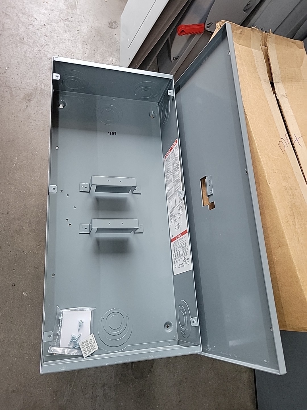 NOS Square D J250S 250A Type 1 Indoor Circuit Breaker Enclosure