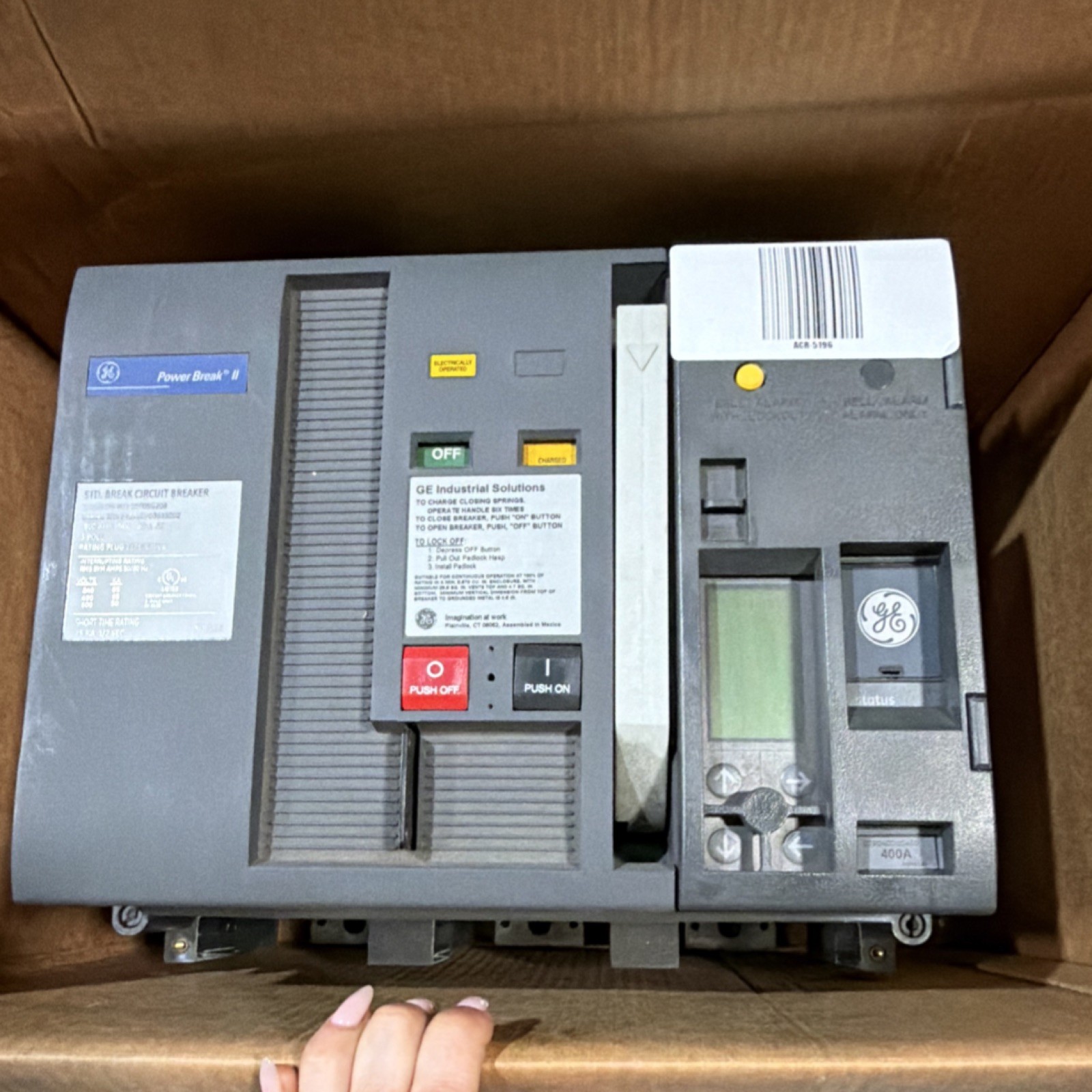 GE Power Break II SSF08G208 Circuit Breaker 800A 600V AC 3 Pole Remote Close