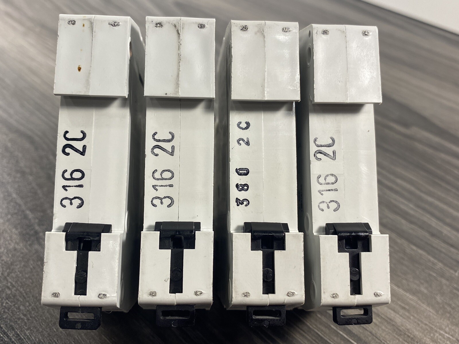 Allen Bradley 1492-SP1C020 Ser C 2A 1-P Miniature Circuit Breaker **Lot of 4**