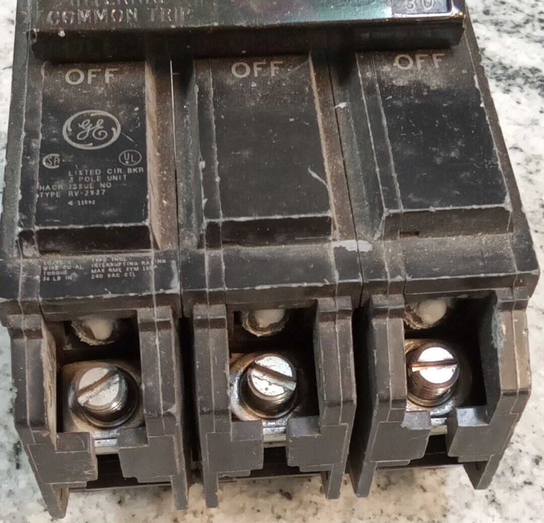 GENERAL ELECTRIC/BREAKER/ THQL32030/ 30A/ 3 P /THQL/ GROVE/USE(L170&C#18