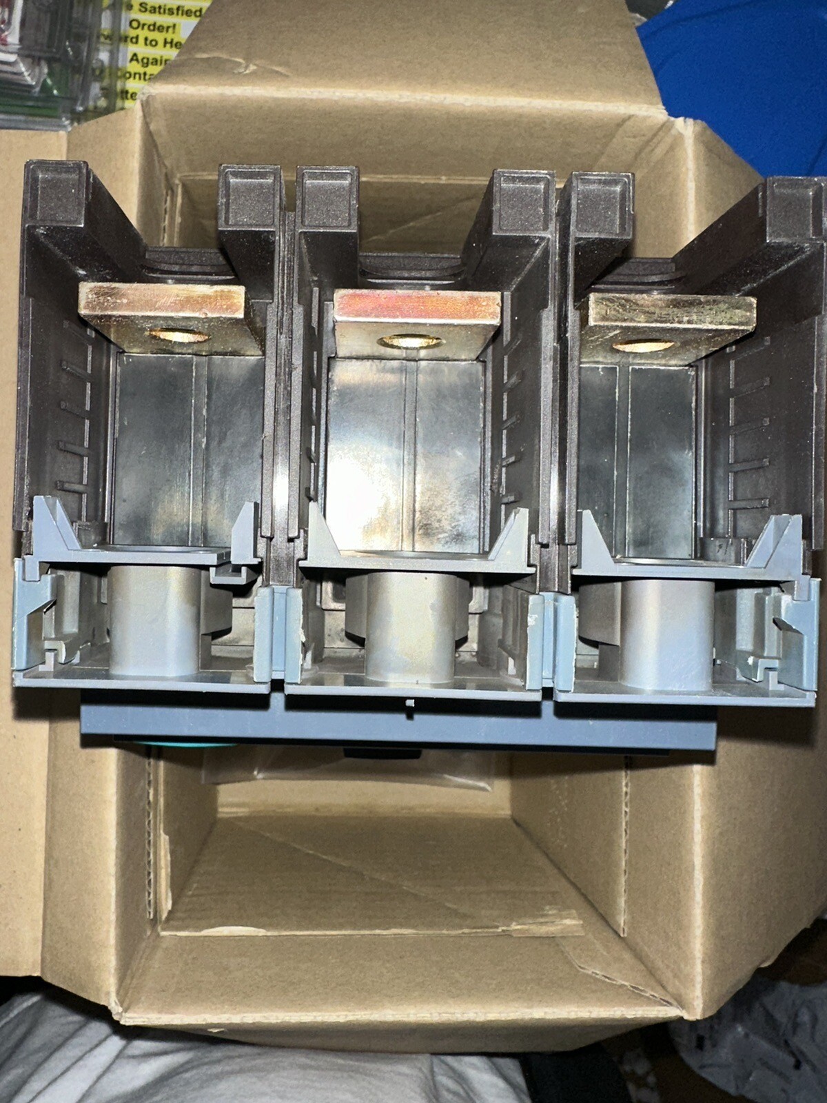 3VA5340-5EC31-0AA0 SIEMENS 3 POLE 400A 600 VOLT CIRCUIT BREAKER