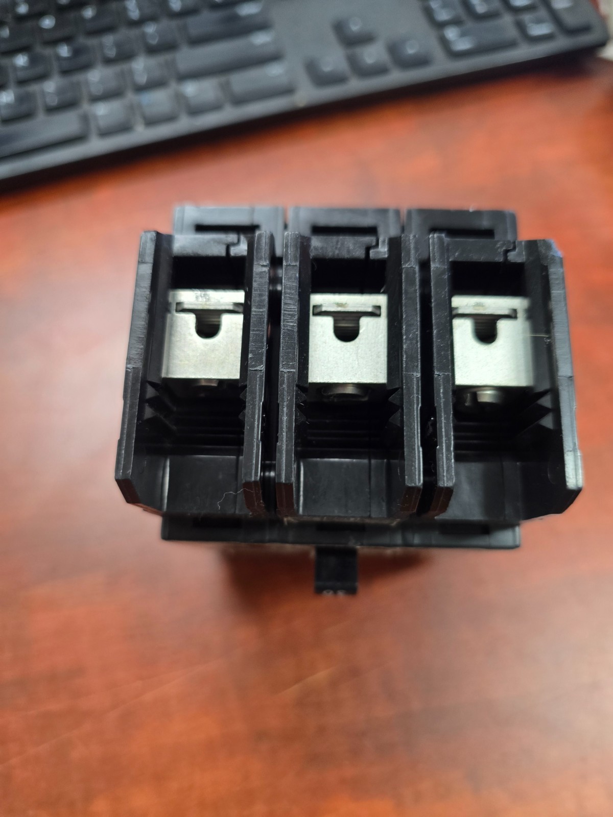 Siemens BQD330 3 Pole 30 Amp 277v Circuit Breaker