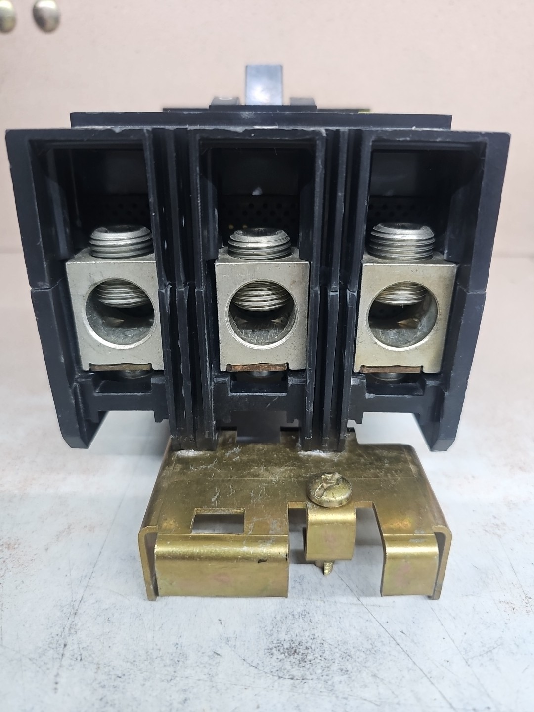 Square D KA36125 125 Amp 600 Volt 3 Pole Circuit Breaker See pics