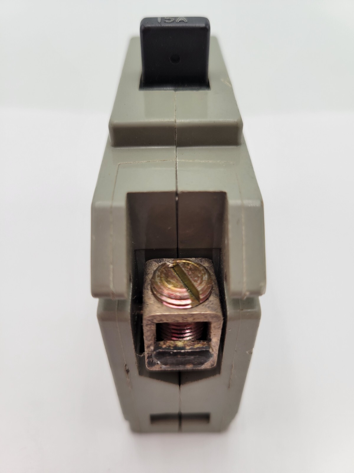 Cutler Hammer 5925-01-244-1756 Plug-In Circuit Breaker 15A 125V 1P Type ALB-1 25