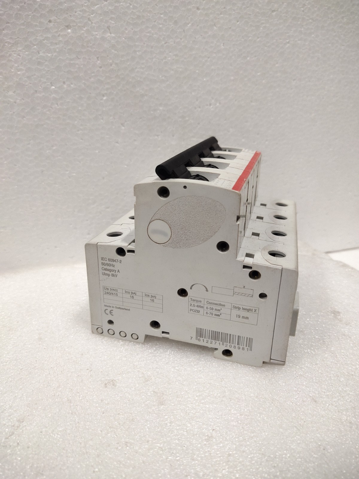 ABB S804B-C125/2CCS814001R0844 4 POLE CIRCUIT BREAKER MADE IN SWITZERLAND