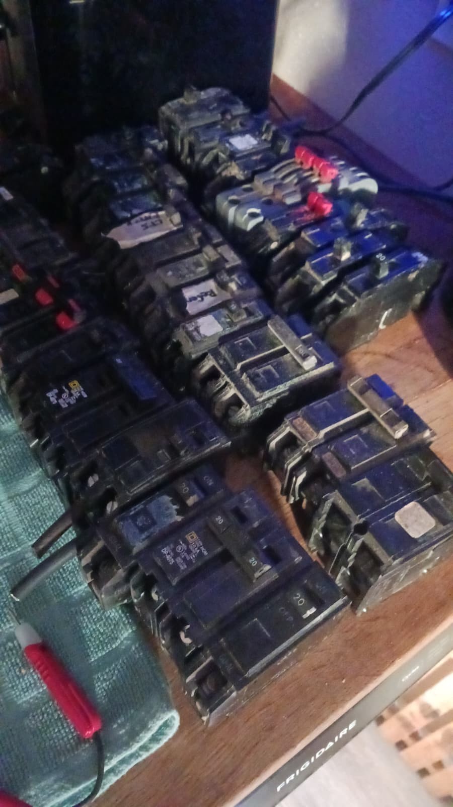 37 Assorted Older Circuit Breakers ~ Zinsco, Crouse Hinds, ITE, Slab Lok