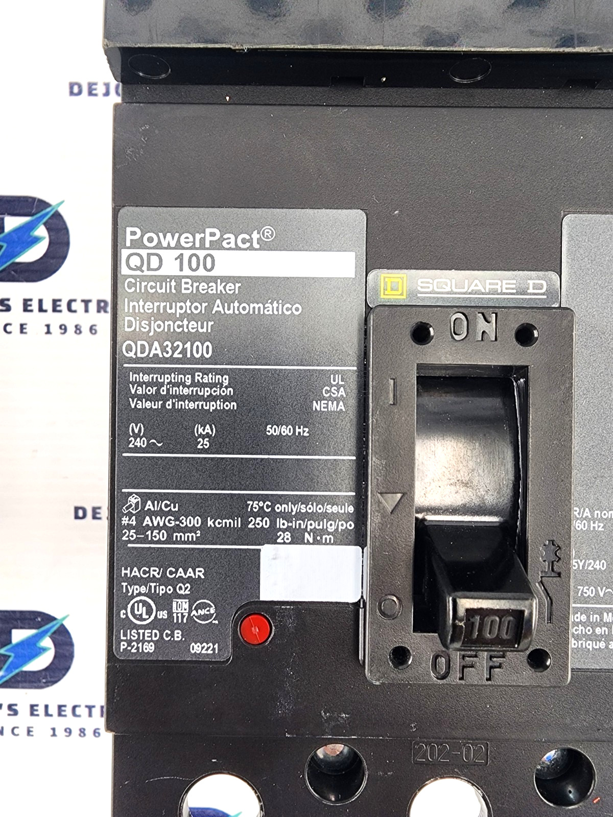SQUARE D QDA32100 100 AMP 3 POLE 240V CIRCUIT BREAKER (NEW TAKE OUT)