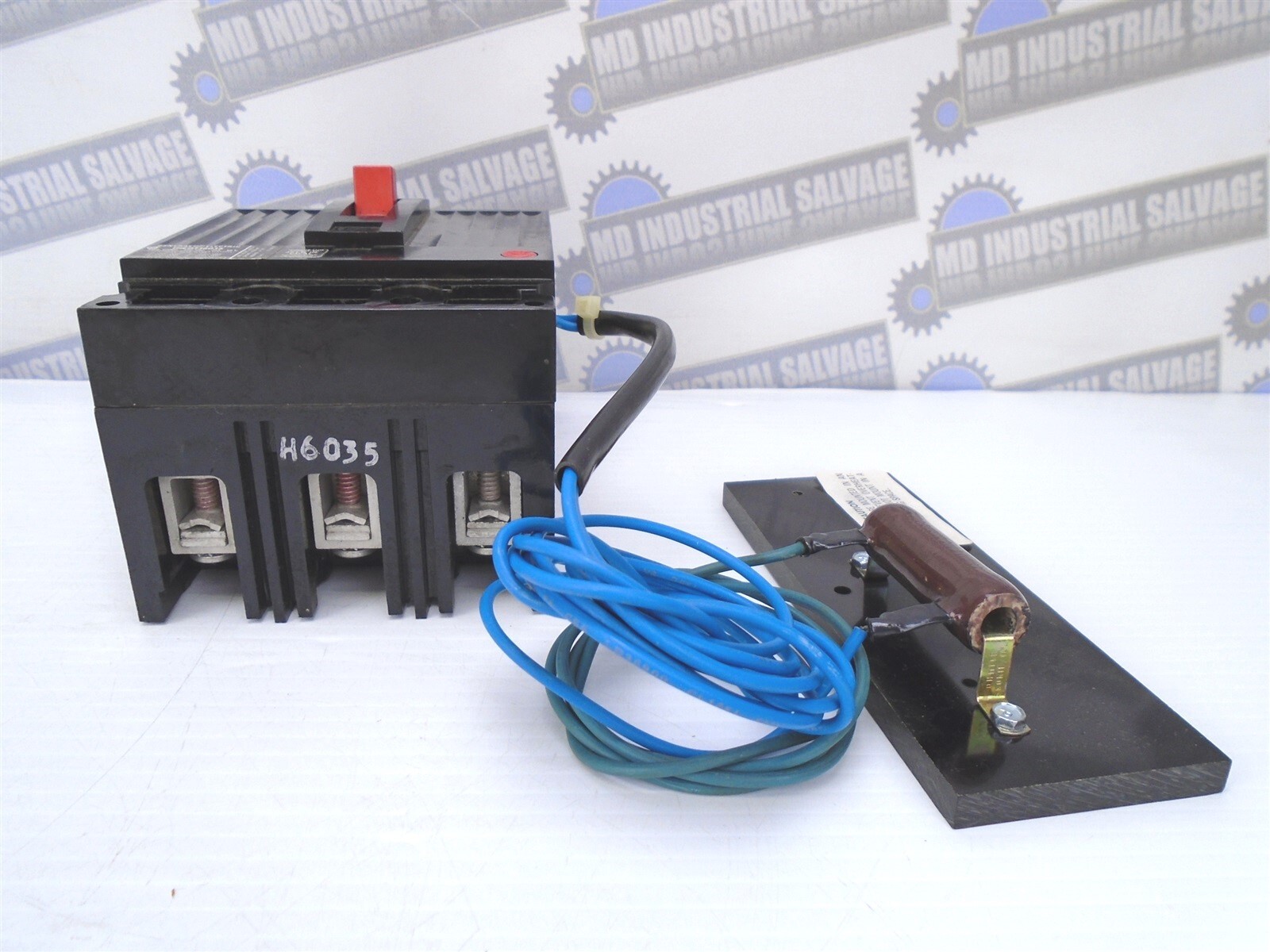 GE – THED136035WL -35A, 3 Pole, 240-600 VAC – w/EXTERNAL RESISTOR 20k Ω 25W