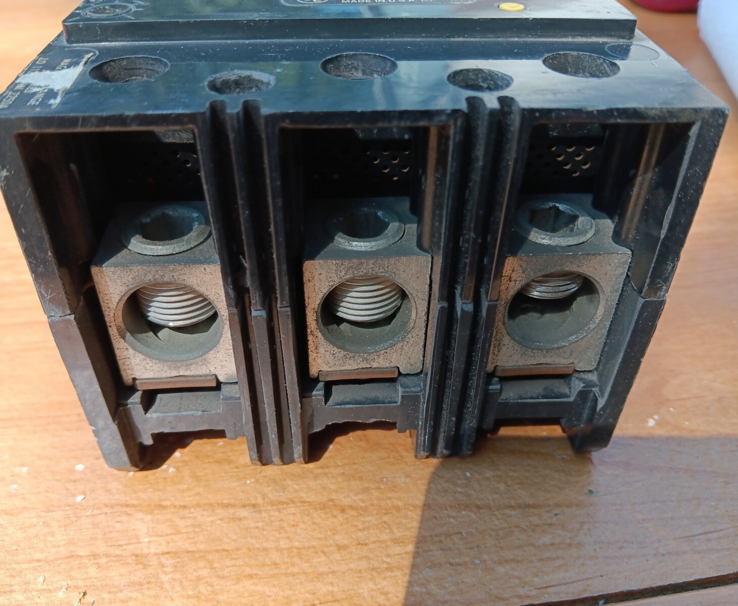Square D 225 Amp 25kA@480V 22kA@ 600V Max Circuit breaker KAP36225