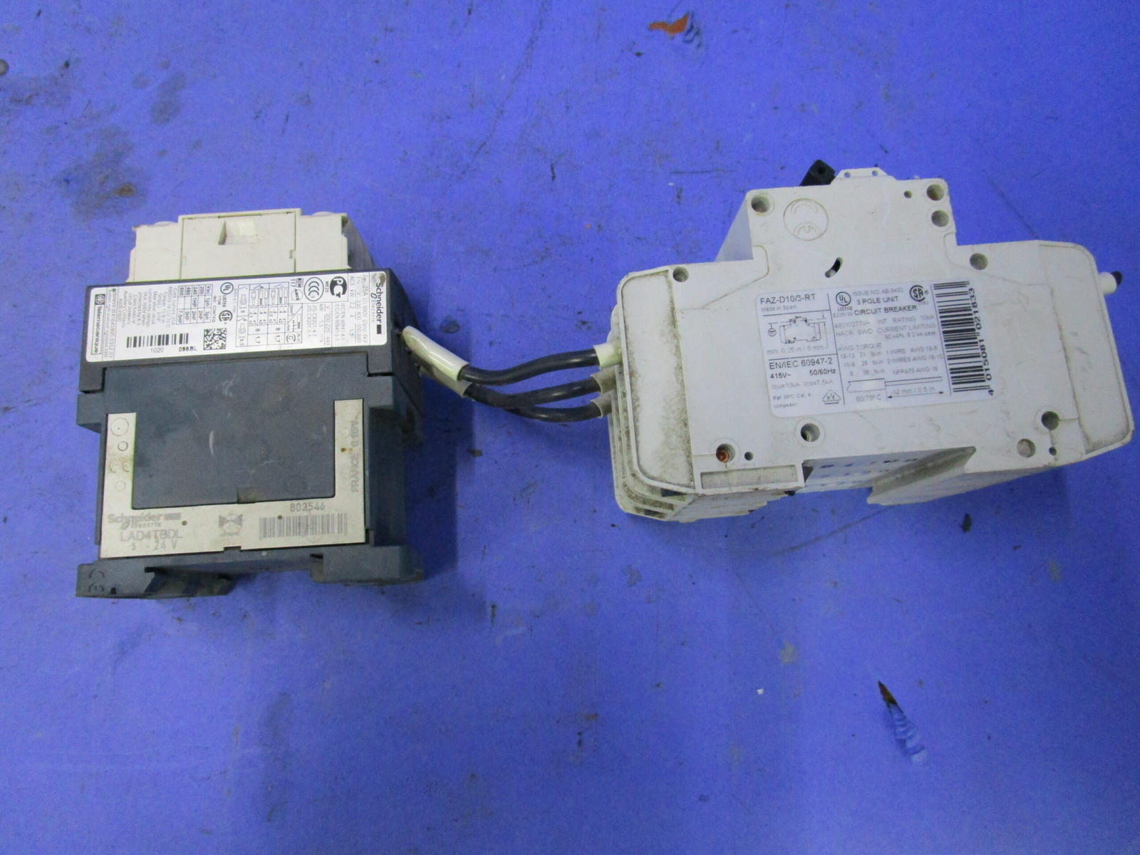 NEW MOELLER CIRCUIT BREAKER FAZ-D10/3-RT 10A 480Y/277V 3P W/SCHNEIDER ELECTRIC C