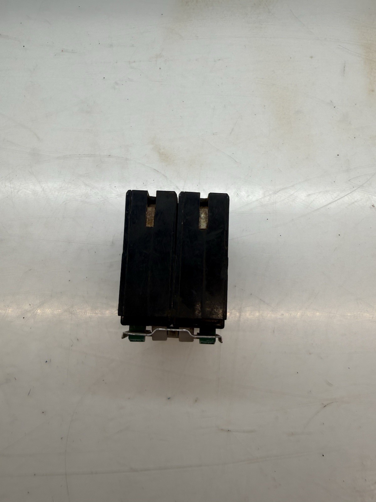 Eaton BQ230240 BQ 30Amp/40Amp Quad-Pole Standard Trip Quadplex Circuit Breaker
