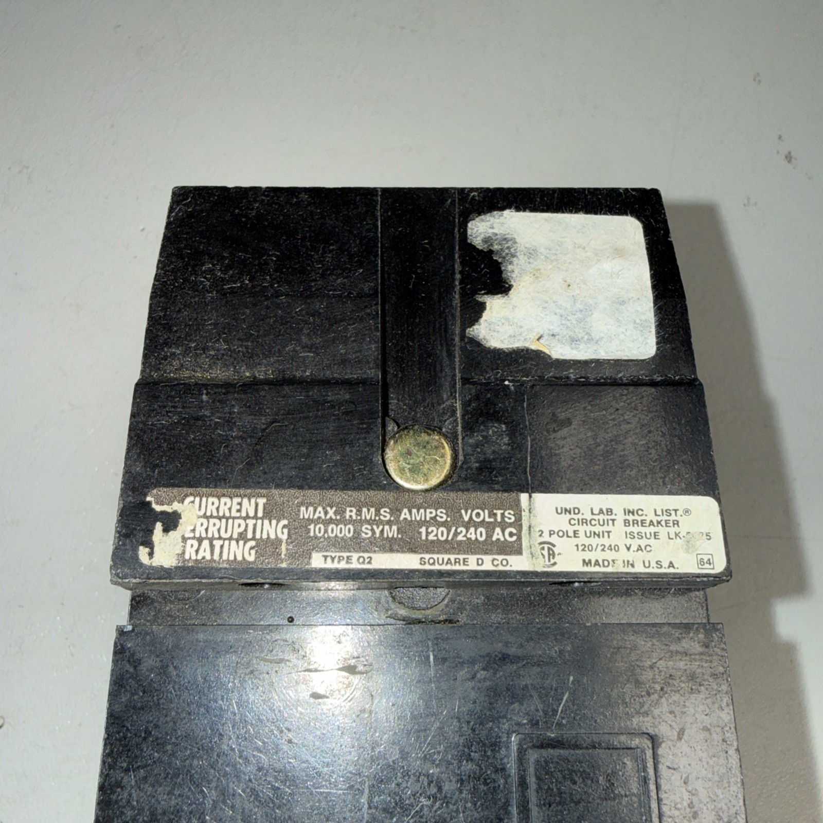 Square D 200 Amp I-Line Circuit Breaker, 2-Pole 120/240v AC, Q221200AB