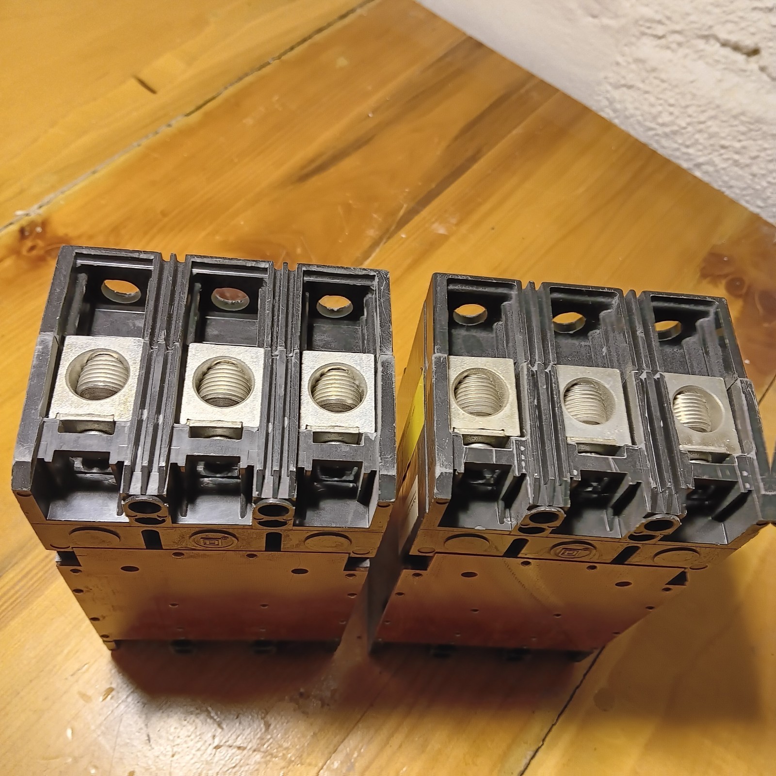 Square D KAL36070 70Amp 3Pole 25kA@480VAC I-Line Breaker Nice!