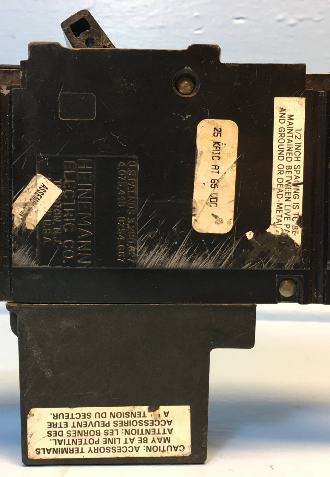 Eaton Heinemann GJ1P-Z95-7 225A Circuit Breaker 1P 65 V GJ1P-H99-M-E-DU 225 Amp