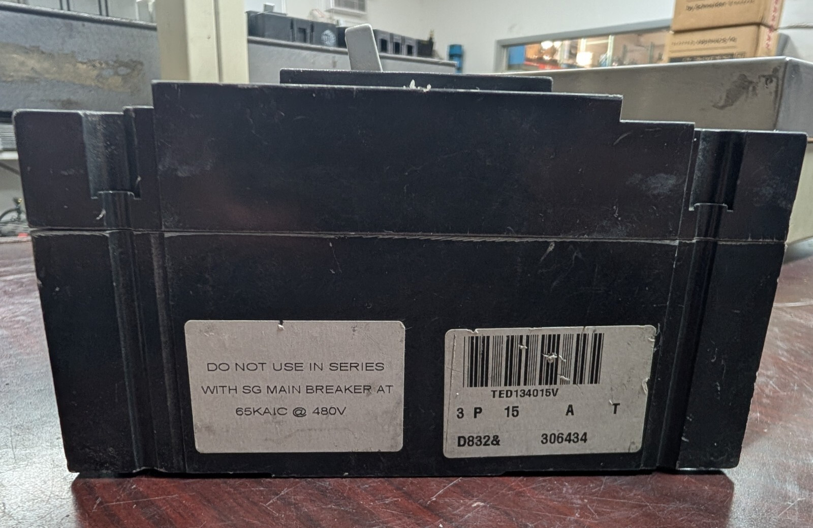 🤪 GE GENERAL ELECTRIC 15 AMP CIRCUIT BREAKER 480 VAC 250 VDC 3 POLE TED134015V